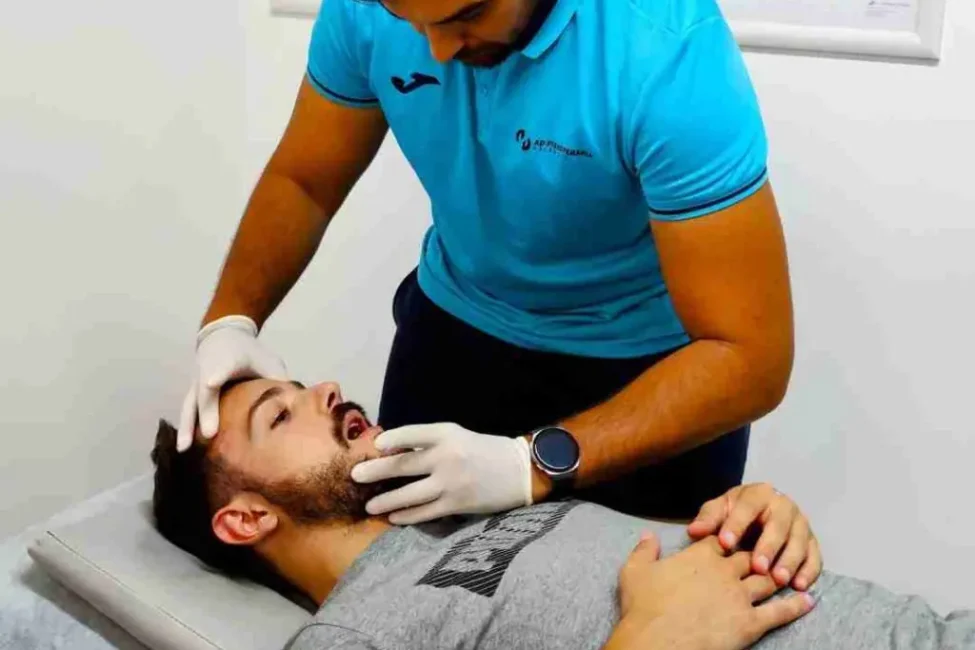 Fisioterapia Maxilofacial para Bruxismo y Tensión Mandibular Fisioterapia Maxilofacial para Bruxismo y Tensión Mandibular
